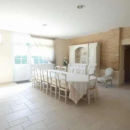 La Grange Champenoise فندق مبيت وإفطار