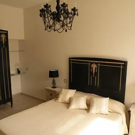 فندق مبيت وإفطار La Grange Champenoise 3*