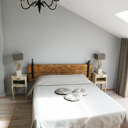 La Grange Champenoise فندق مبيت وإفطار 3*